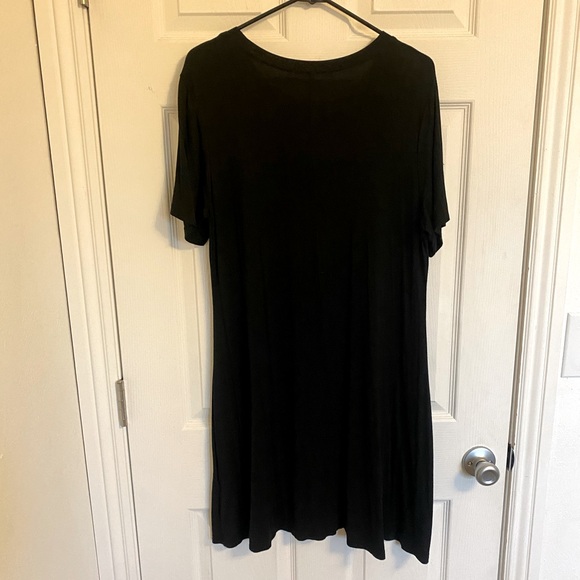 4/$10 Black t-shirt dress, size XL - Picture 5 of 6